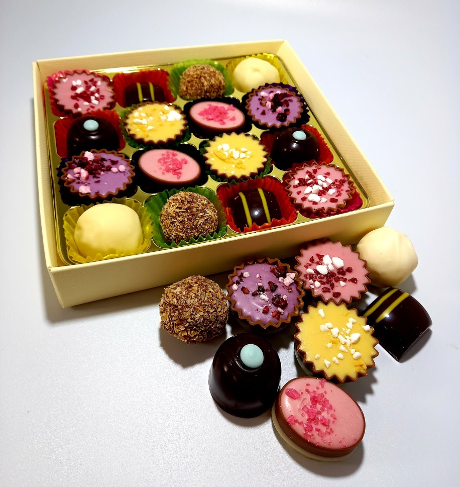 'Summer' collection chocolate box