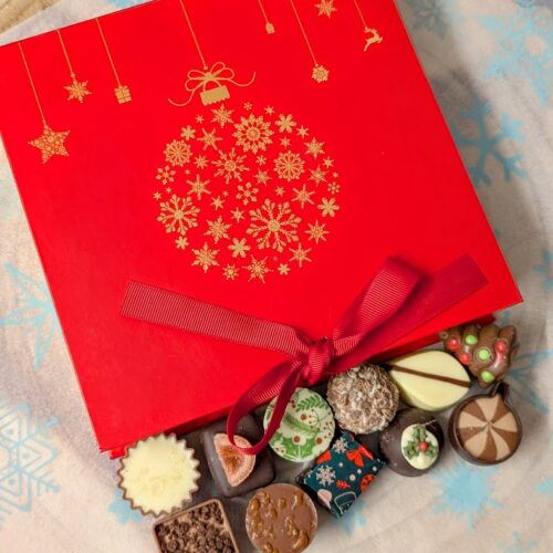 25 chocolate red square Christmas design box